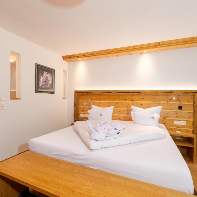Hotel Schwarzer Adler - Deluxe Suite - 8