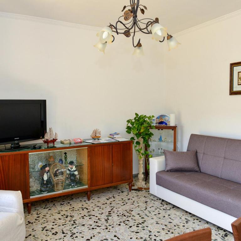 La casa dei Nonni - Two-Bedroom Apartment - 10