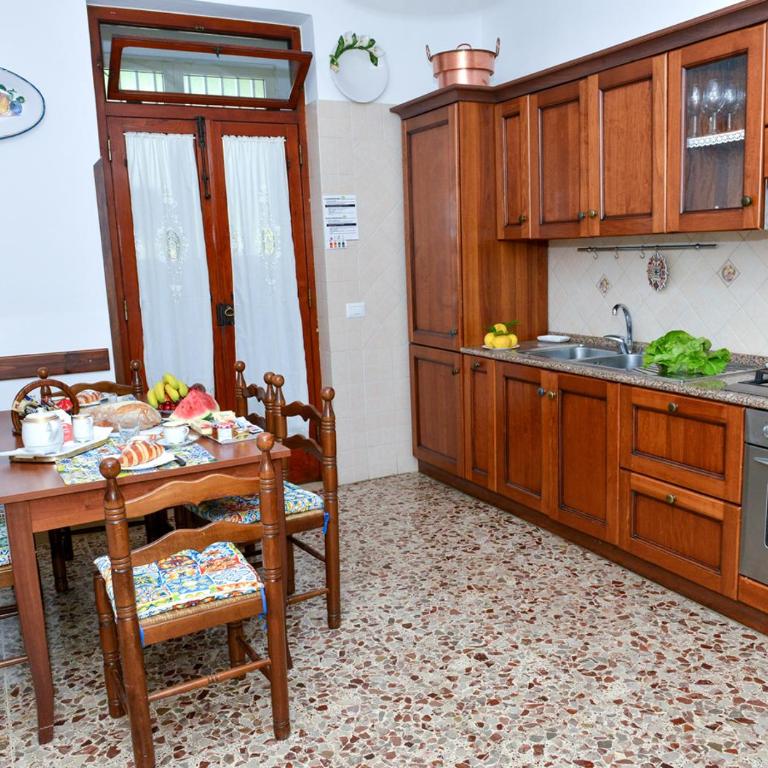La casa dei Nonni - Two-Bedroom Apartment - 14