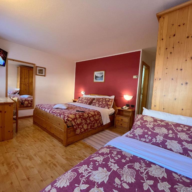 Garni Francescato - Camera Tripla con Bagno Privato - 7