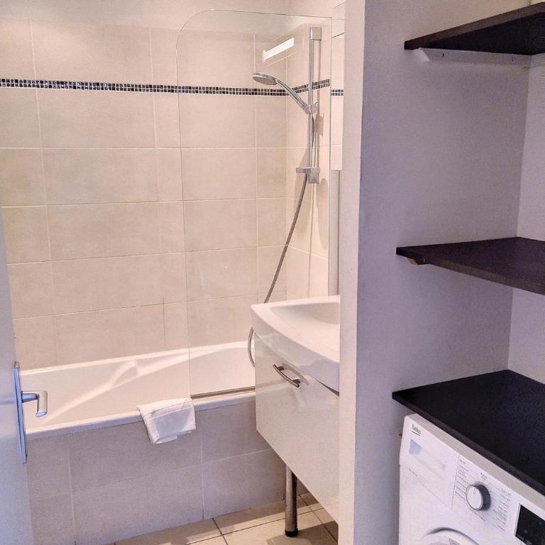 Résidence Graziella Appartement 627 - Deluxe Apartment mit 1 Schlafzimmer und Gartenblick - 1