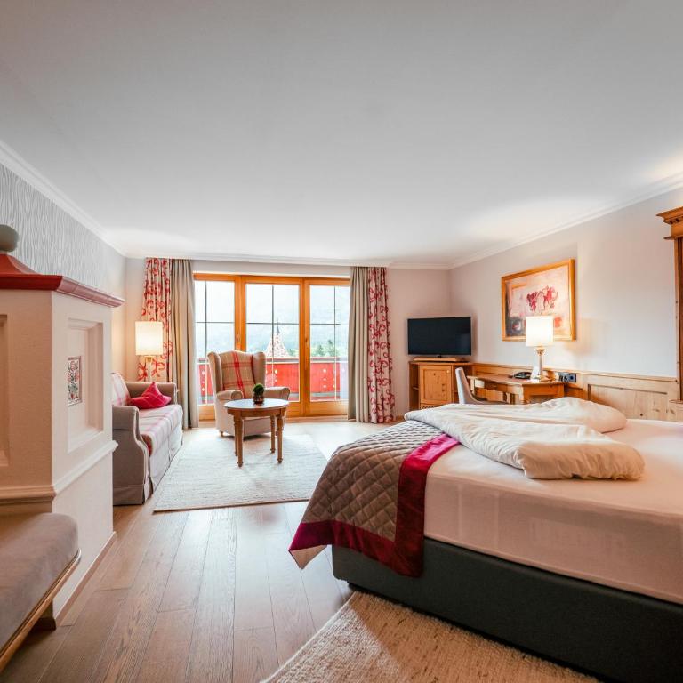 Wellnessresidenz Alpenrose - Deluxe Suite mit Balkon - 2