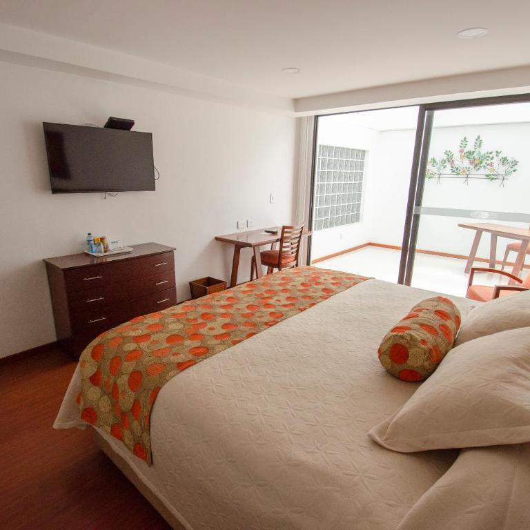 Hotel Cuellars - Double Room with Terrace - 3