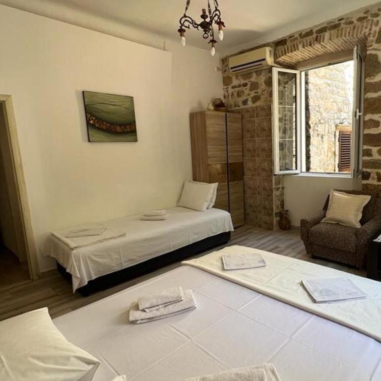 Royal House - Studio Apartment - 5