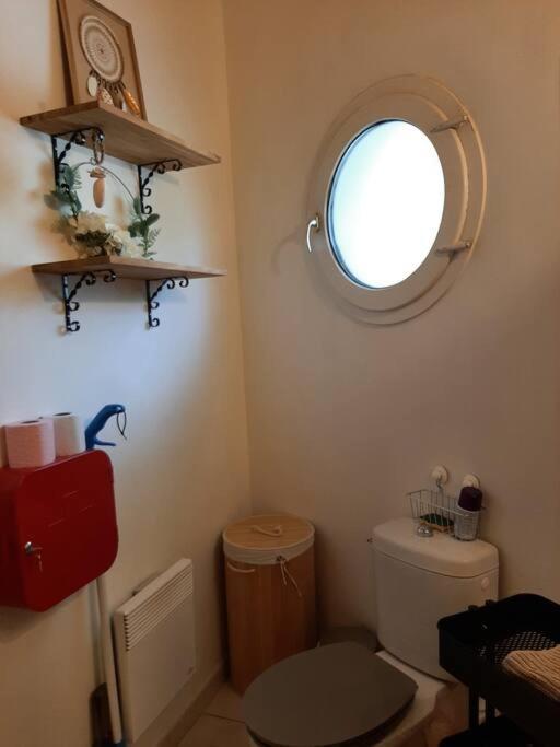 T1 bis Mezzanine 4 pers- Résidence boisé 5mn de la mer en voiture - Apartamento de 1 dormitorio - 6