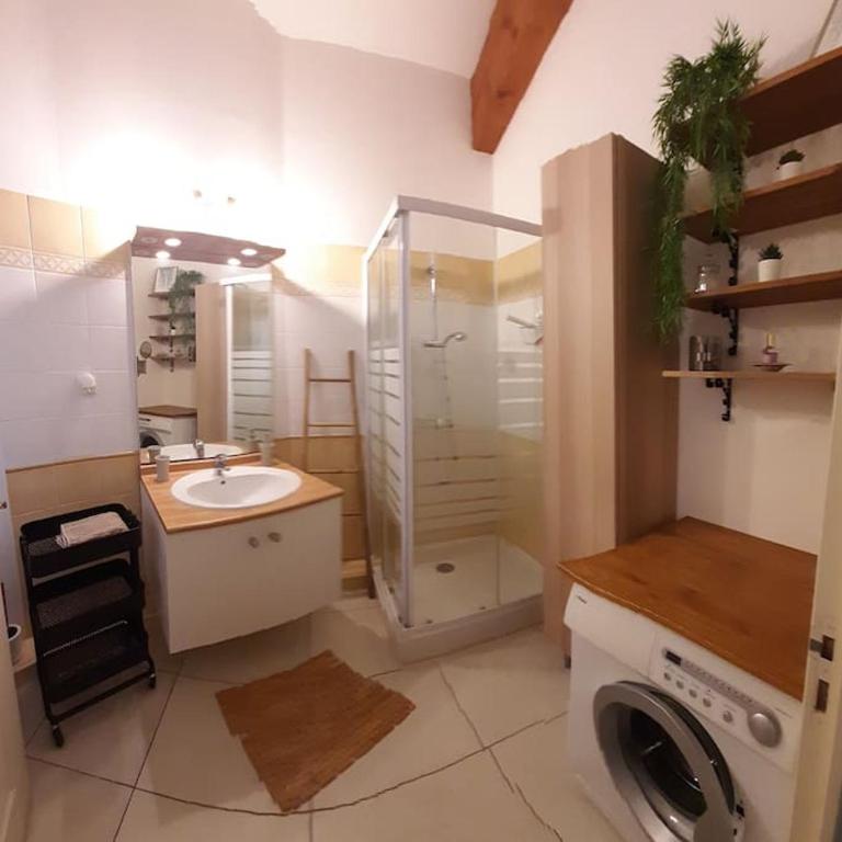 T1 bis Mezzanine 4 pers- Résidence boisé 5mn de la mer en voiture - Apartamento de 1 dormitorio - 8