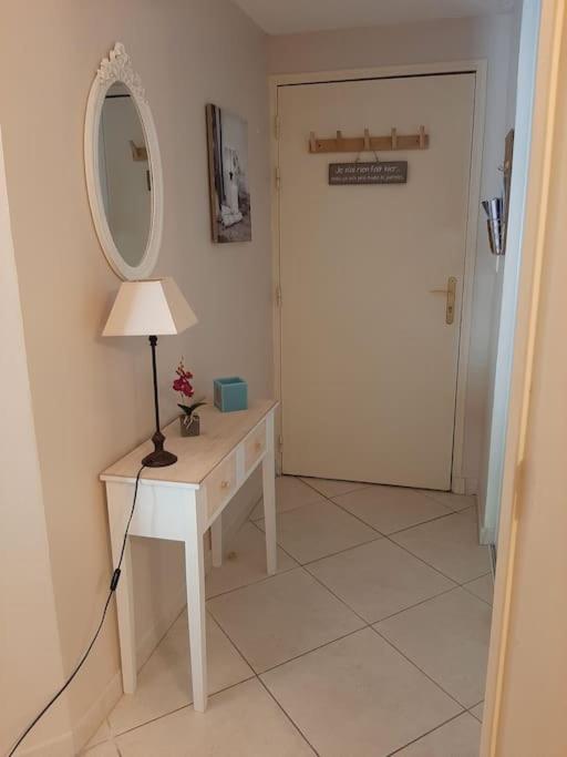 T1 bis Mezzanine 4 pers- Résidence boisé 5mn de la mer en voiture - Apartamento de 1 dormitorio - 11