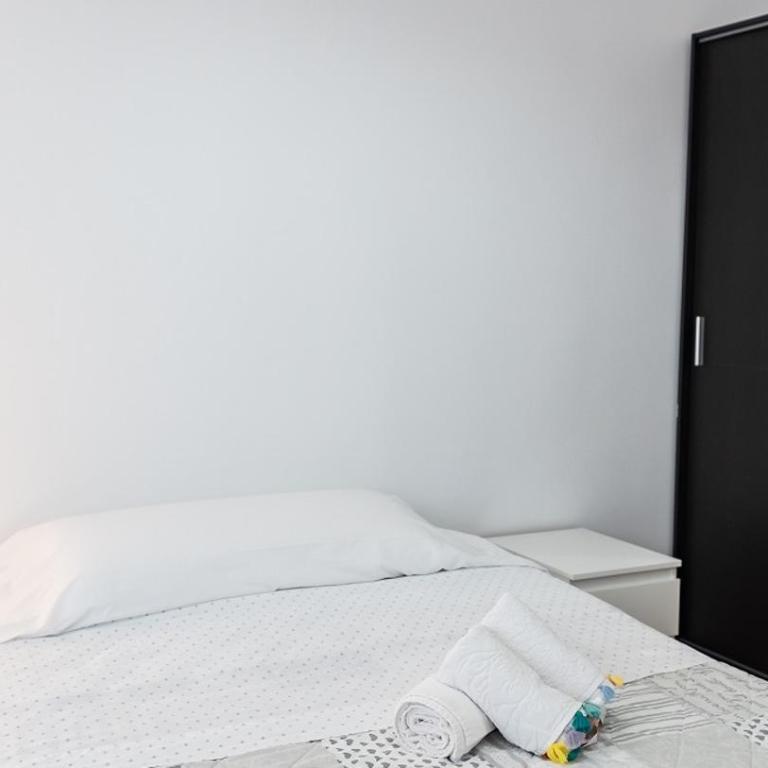 Adaptado y cómodo apartamento en Iturrama - Apartamento de 3 dormitorios - 9
