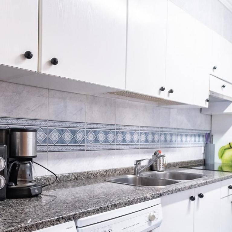 Adaptado y cómodo apartamento en Iturrama - Apartamento de 3 dormitorios - 15