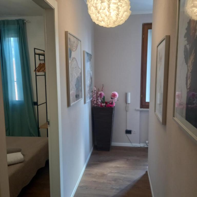Arena in fiera - Three-Bedroom Apartment with Balcony - 19