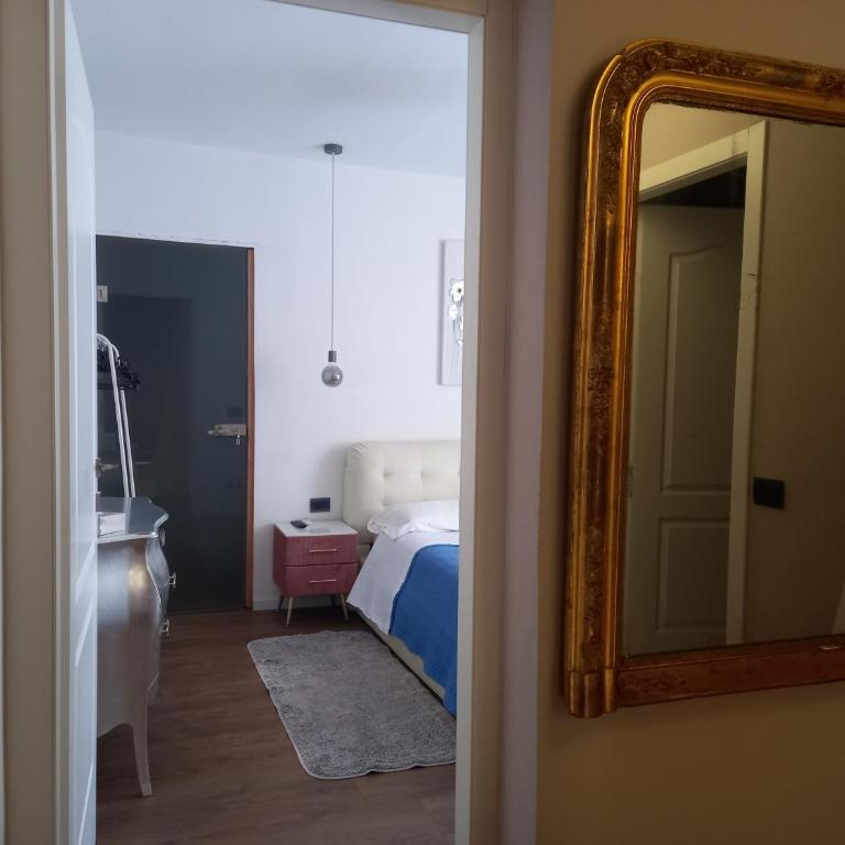 Arena in fiera - Three-Bedroom Apartment with Balcony - 16