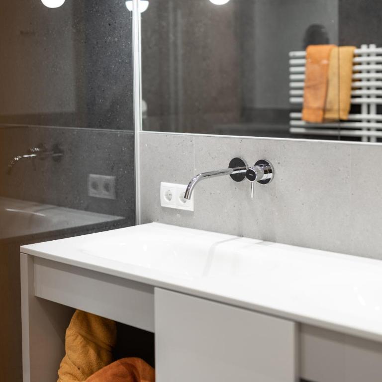 Apart Relax - Superior Apartment mit 3 Schlafzimmern - 2