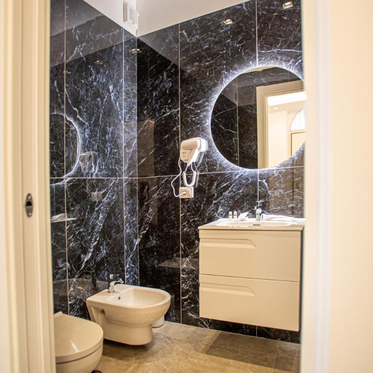 Forever Luxury Rooms - Camera Matrimoniale con Bagno Privato - 14