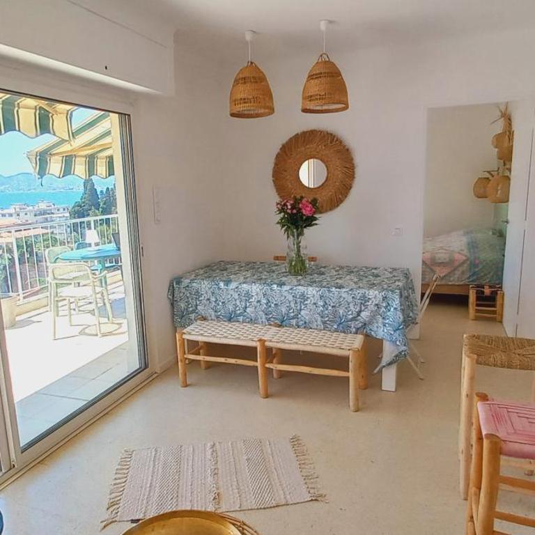 Vue mer à couper le souffle - nouveau entièrement rénové - Appartement 2 Chambres - 41