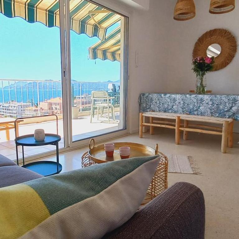 Vue mer à couper le souffle - nouveau entièrement rénové - Appartement 2 Chambres - 40