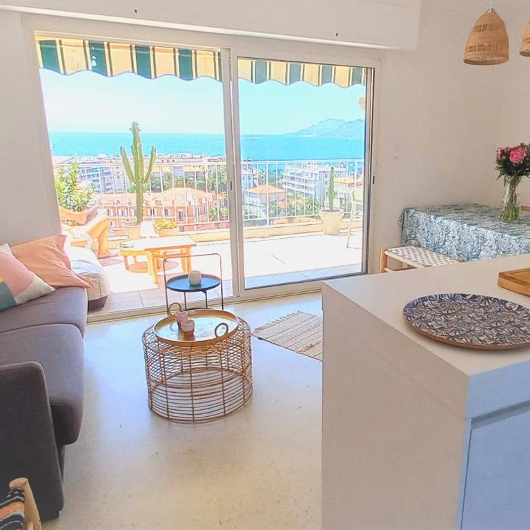 Vue mer à couper le souffle - nouveau entièrement rénové - Appartement 2 Chambres - 31