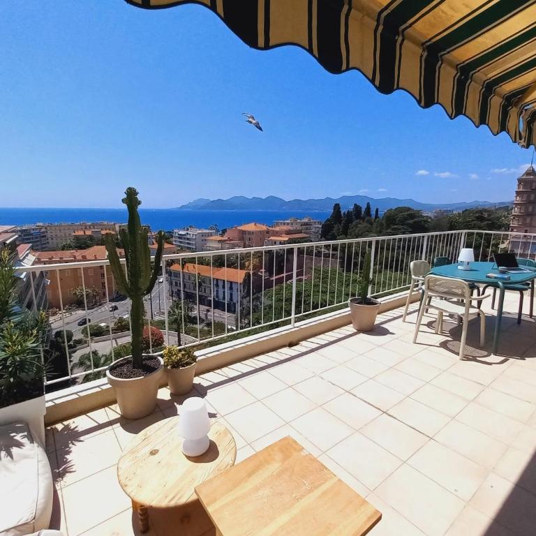 Vue mer à couper le souffle - nouveau entièrement rénové - Appartement 2 Chambres - 1