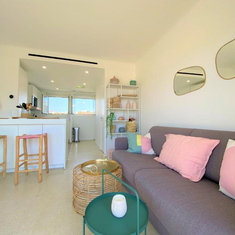 Vue mer à couper le souffle - nouveau entièrement rénové - Appartement 2 Chambres - 9