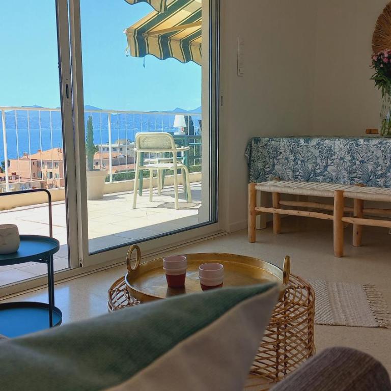 Vue mer à couper le souffle - nouveau entièrement rénové - Appartement 2 Chambres - 26