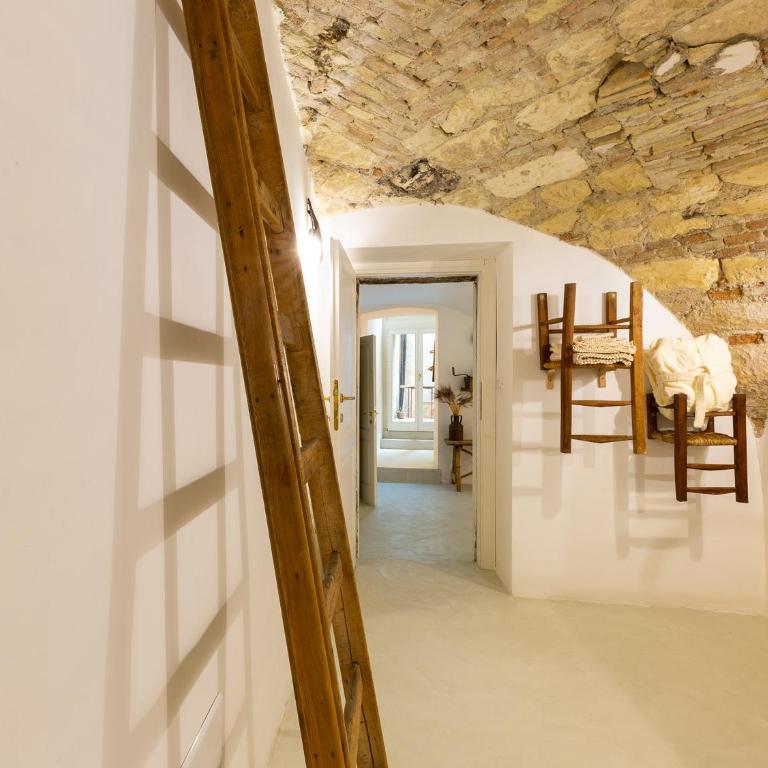 Crobi Museum and Suites - Deluxe Suite - 6