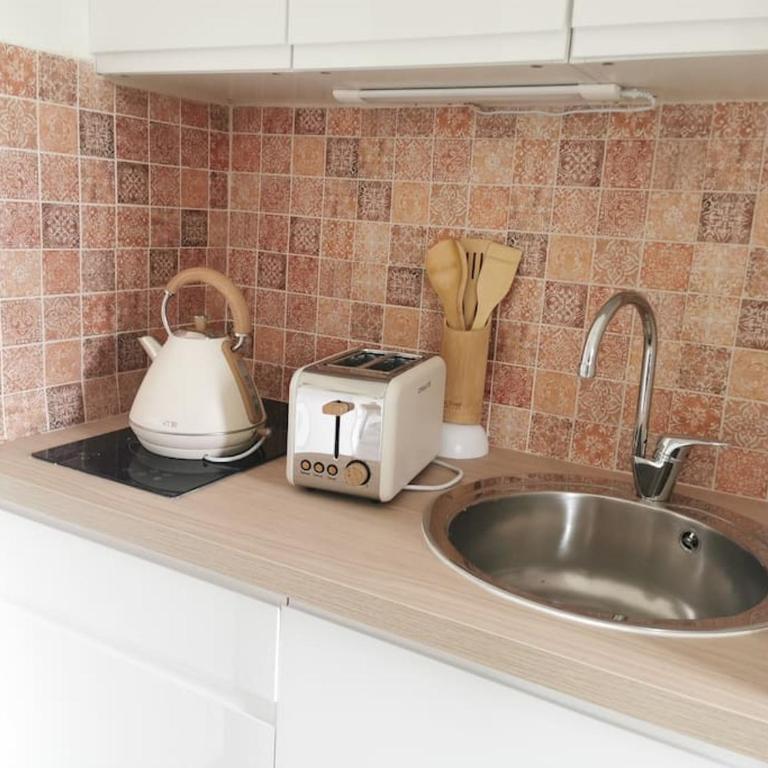 LE BOHEMIEN *STUDIO 30m²*WIFI*PARKING PRIVE*CALME - Estudio - 36