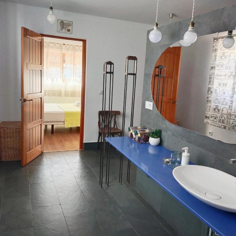 Preciosa casa grande con patio en Sevilla 8PAX - Casa de 4 dormitorios - 27