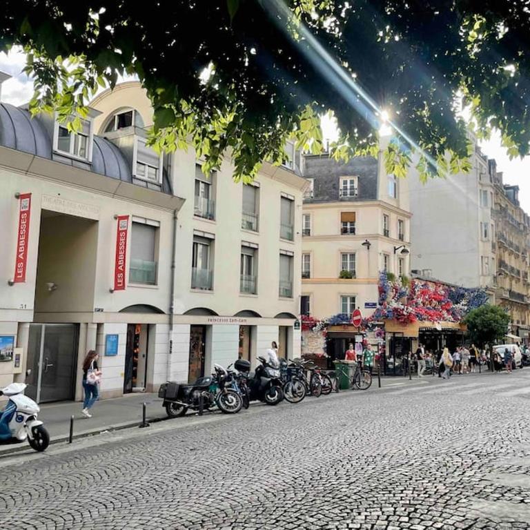 Superbe Studio Montmartre, rue des Abbesses - Appartement 1 Chambre - 35