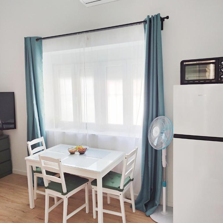the VIBE - Two-Bedroom Apartment - 4