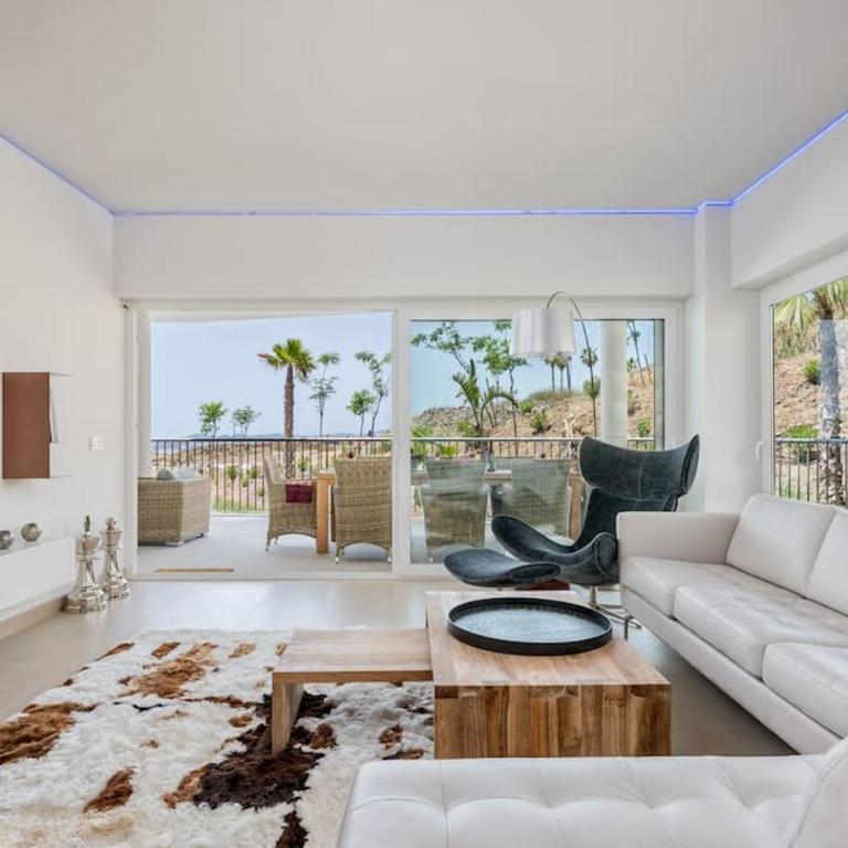 Seaview Luxury 2 Bedrooms Apt in Reserva del Higueron - Two-Bedroom Apartment - 5