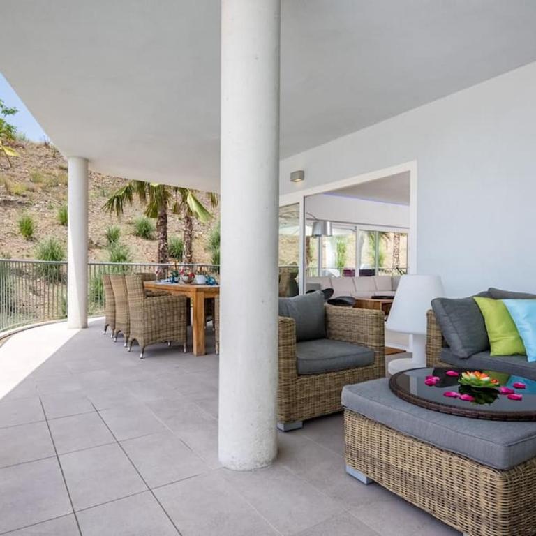 Seaview Luxury 2 Bedrooms Apt in Reserva del Higueron - Two-Bedroom Apartment - 22