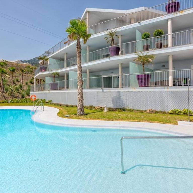 Seaview Luxury 2 Bedrooms Apt in Reserva del Higueron - Two-Bedroom Apartment - 24