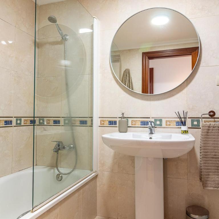 AH Delux3Rooms Gijón VUT6893AS - Apartamento de 3 dormitorios - 32