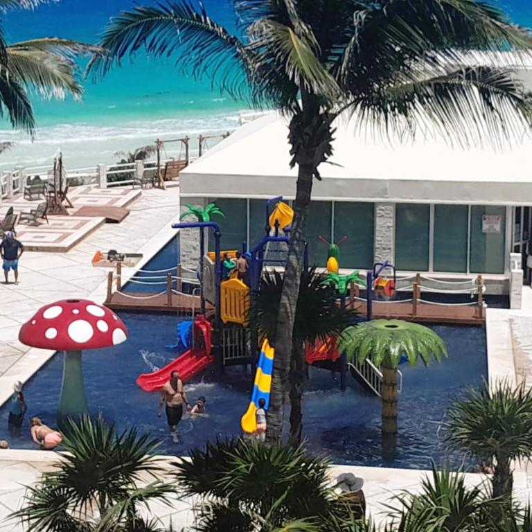 Beach, fun & relax at the Hotel Zone in Cancun - Studio with Balcony - 41
