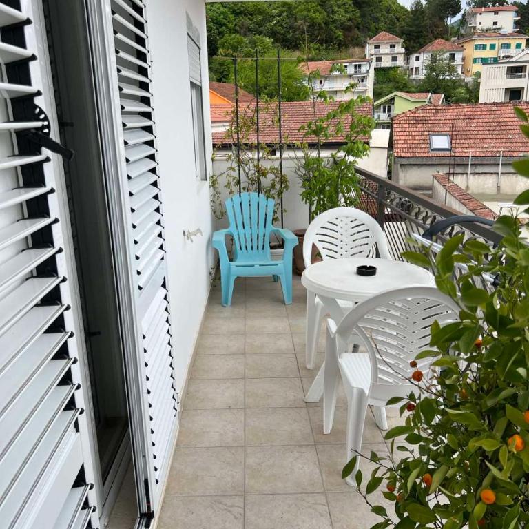 Fortunella Apartments - Apartment with Sea View - 8