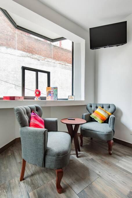 Hermoso Depto dentro del corazón en Roma Norte CDMX - Three-Bedroom Apartment - 4