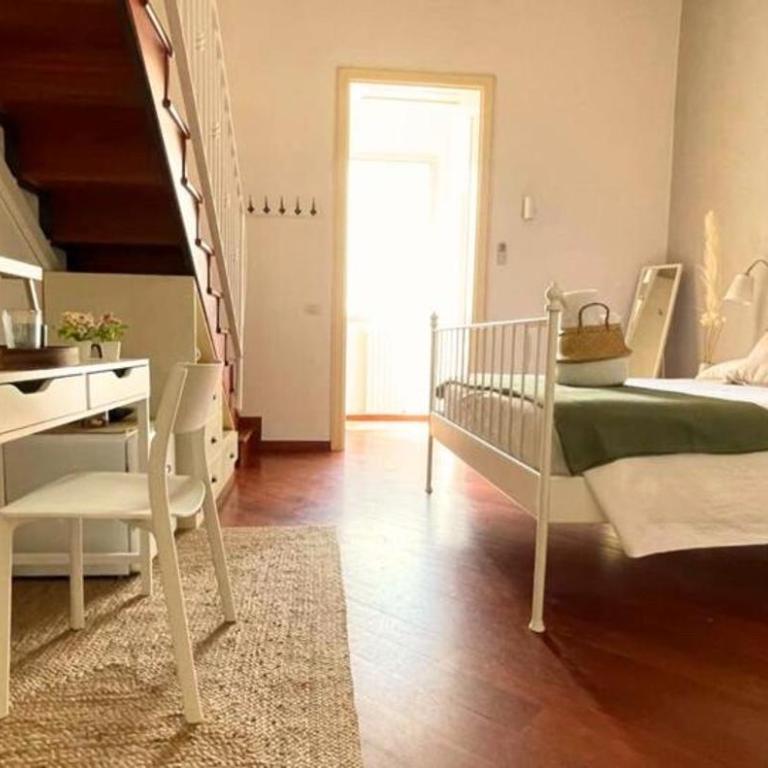 Apulia Journey - Manzoni 11 - Family Room with Private Bathroom - 3