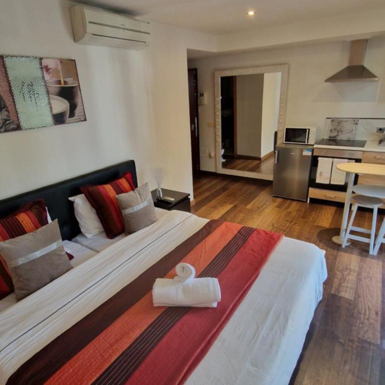 Apartamento Los Pedregales - One-Bedroom Apartment - 11