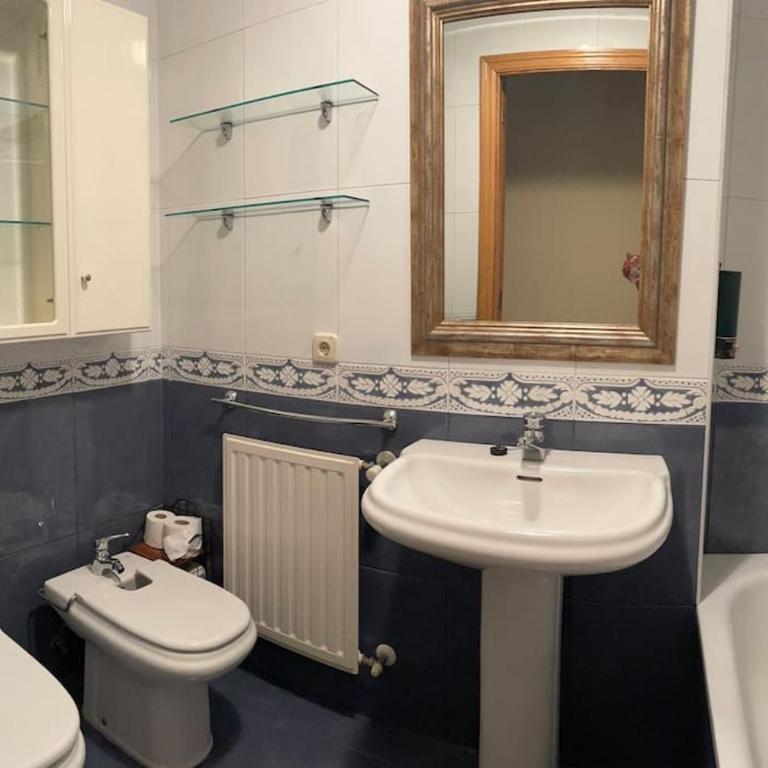 Confort en casco antiguo, luminoso, wifi - Apartamento de 2 dormitorios - 20