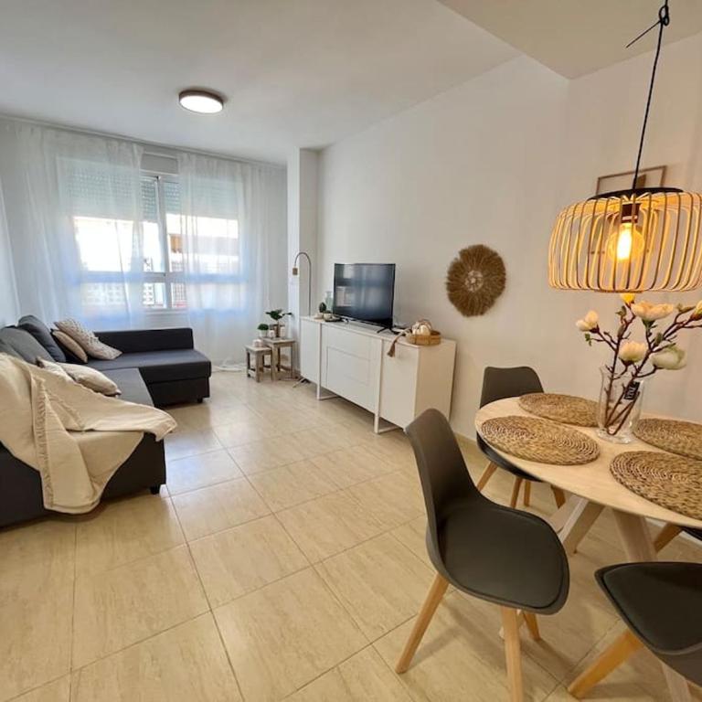 Apto Olta 3 centro Campello piscina wifi parking - Apartamento de 1 dormitorio - 1