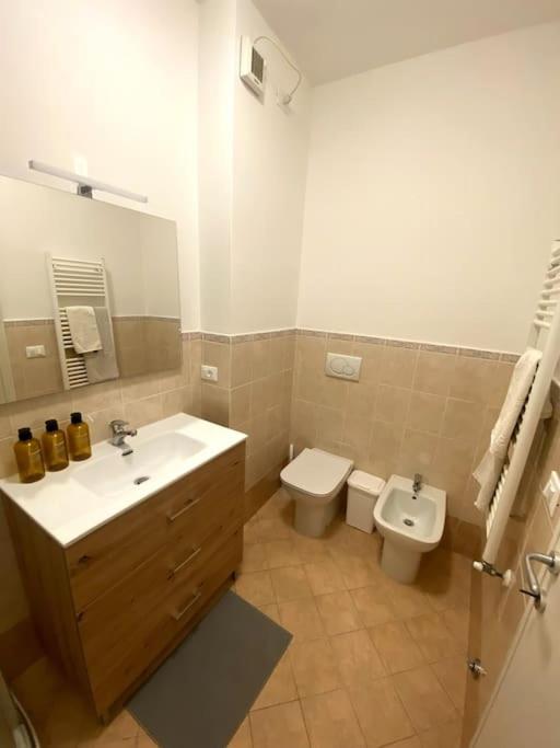 Appartamento in pieno centro - 500 metri dal mare. - Appartamento con 1 Camera da Letto - 10