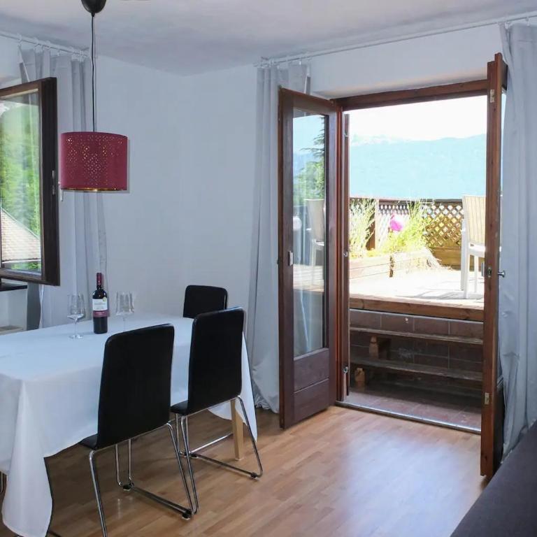 Alpendohle Apartments Innsbruck - Apartment mit Blick auf die Berge - 24