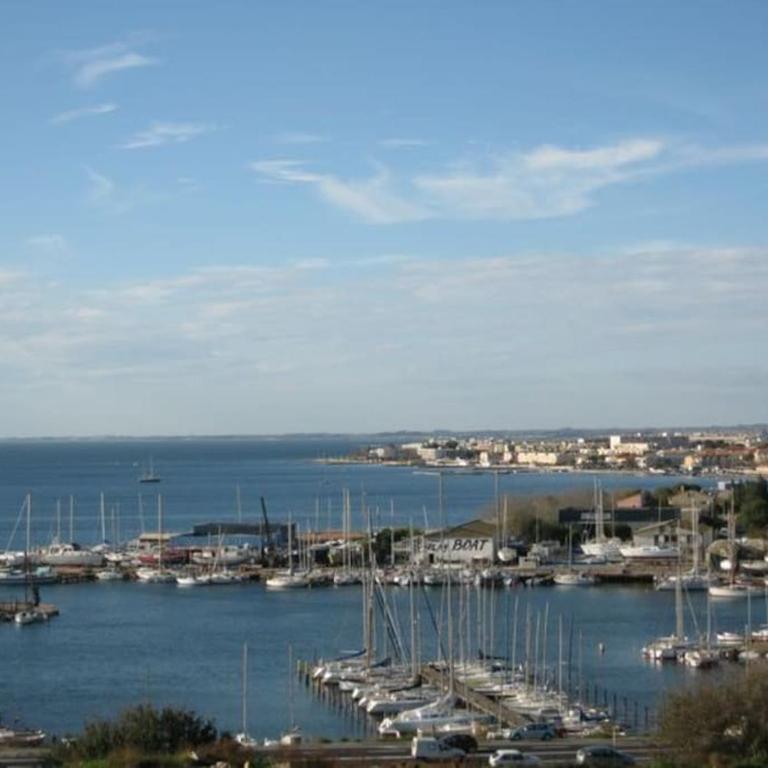 Grande villa neuve avec piscine près mer et Sète - Villa - 50