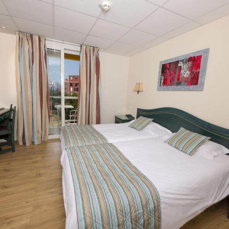 Hotel Saint Christophe - Chambre Double Standard - Vue sur Jardin - 1