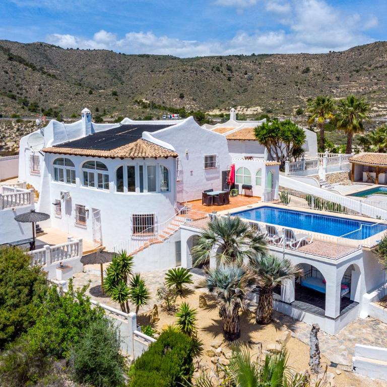 Casa Madroños - Villa with Private Pool - 40