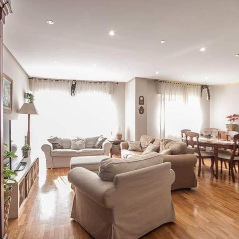 Apartamento + parking en el centro de Cartagena - Apartamento de 3 dormitorios - 2