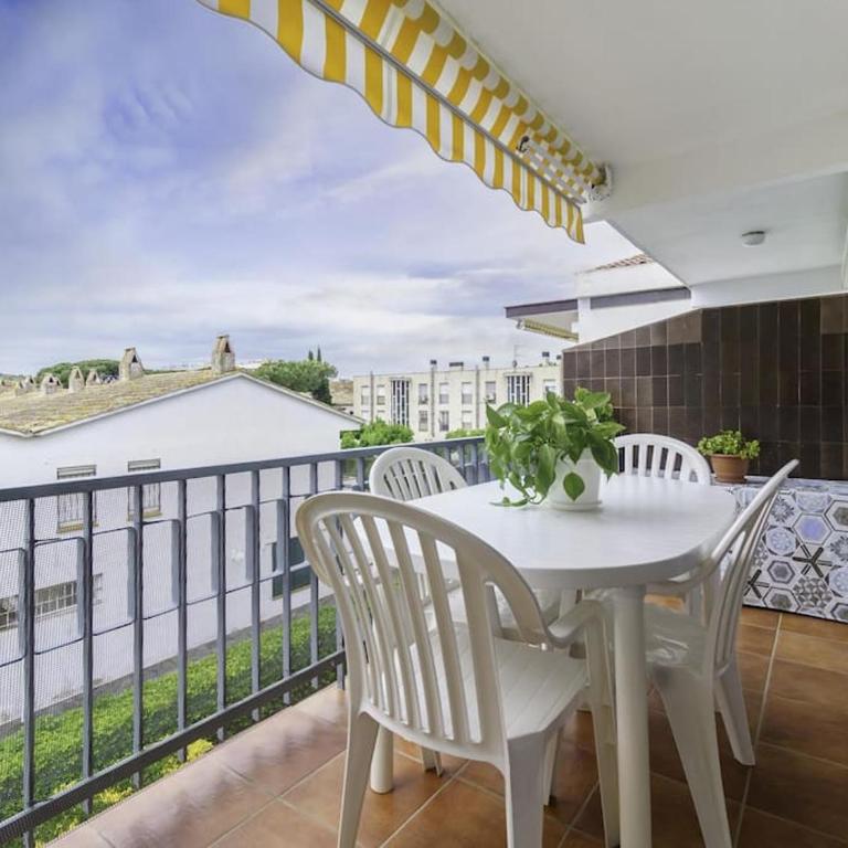 Piso ideal para dos con balcón Platja d'Aro - Apartamento de 1 dormitorio - 1