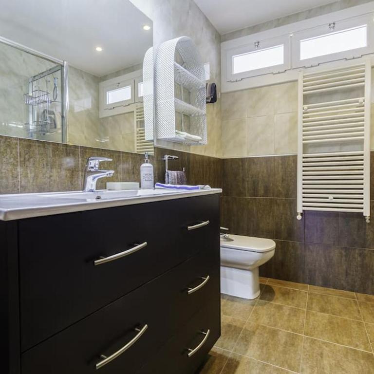 Piso ideal para dos con balcón Platja d'Aro - Apartamento de 1 dormitorio - 13