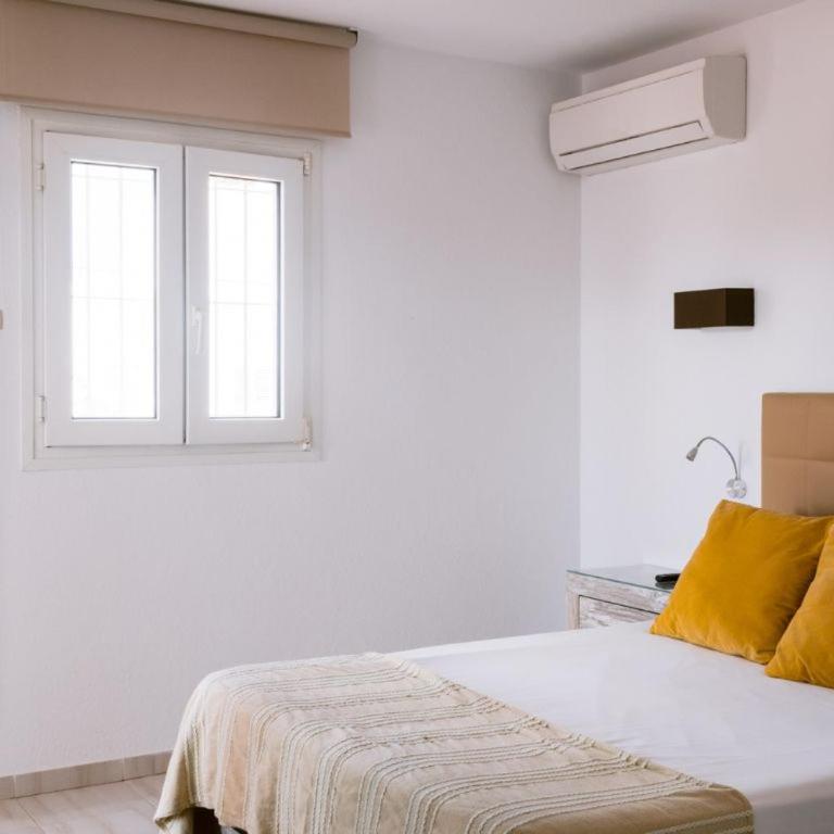 Villa KM2 lovely villa located just outside of Sa Carroca a 5 minute drive from Playa den Bossa - Villa de 5 dormitorios - 16