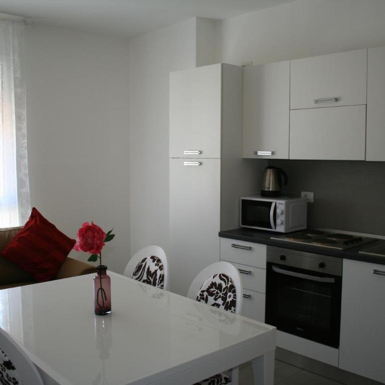 Residence Fanny - Appartamento con 2 Camere da Letto - 8