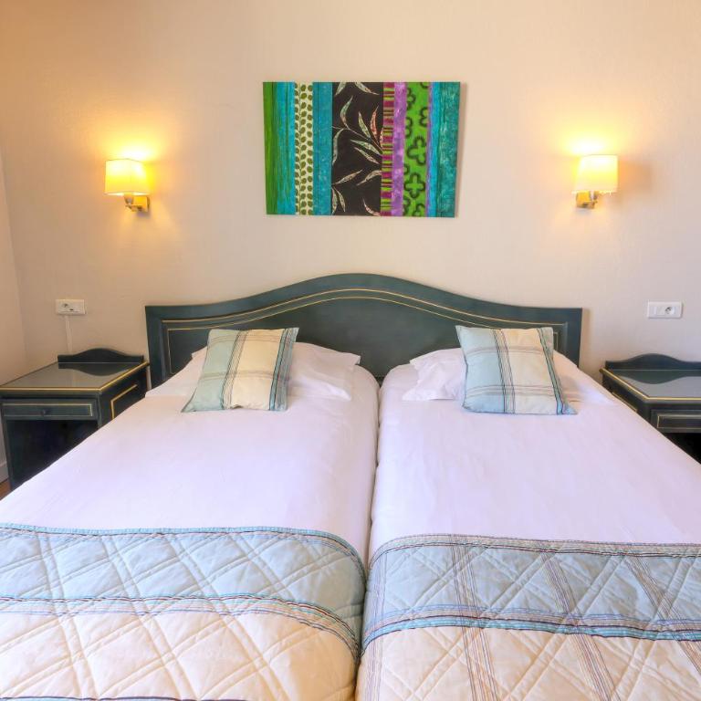 Hotel Saint Christophe - Chambre Triple Standard - Vue Partielle sur Mer - 3